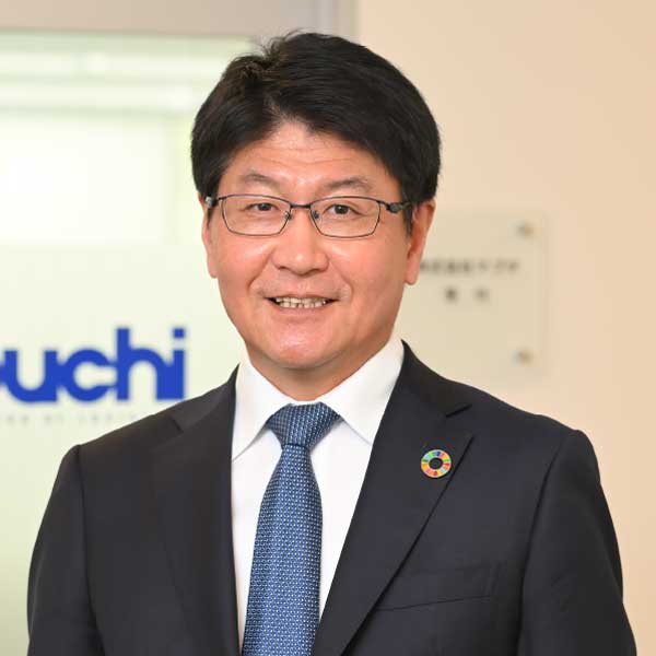 代表取締役社長 坂本幹夫